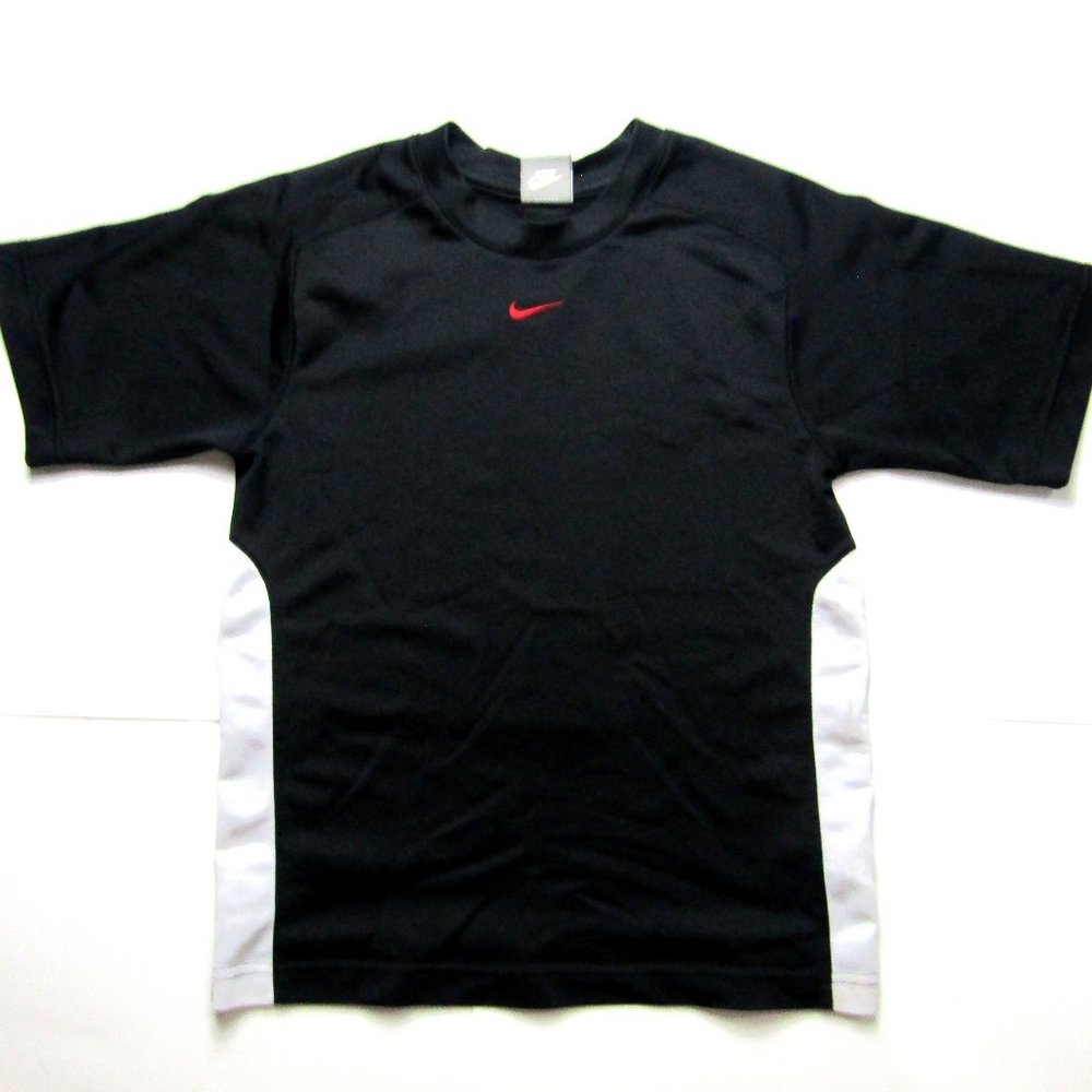 Youth Boy’s Nike Swoosh Athletic Shirt Size Medium Black w/ White Slimming Sides